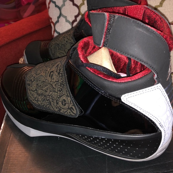 Jordan’s Retro XX - Picture 3 of 5
